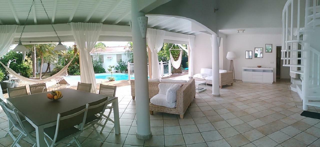 Villa Iguanou Et Piscine En Bord De Mer Proche Plages Marina Et Golf Saint-Francois  Bagian luar foto